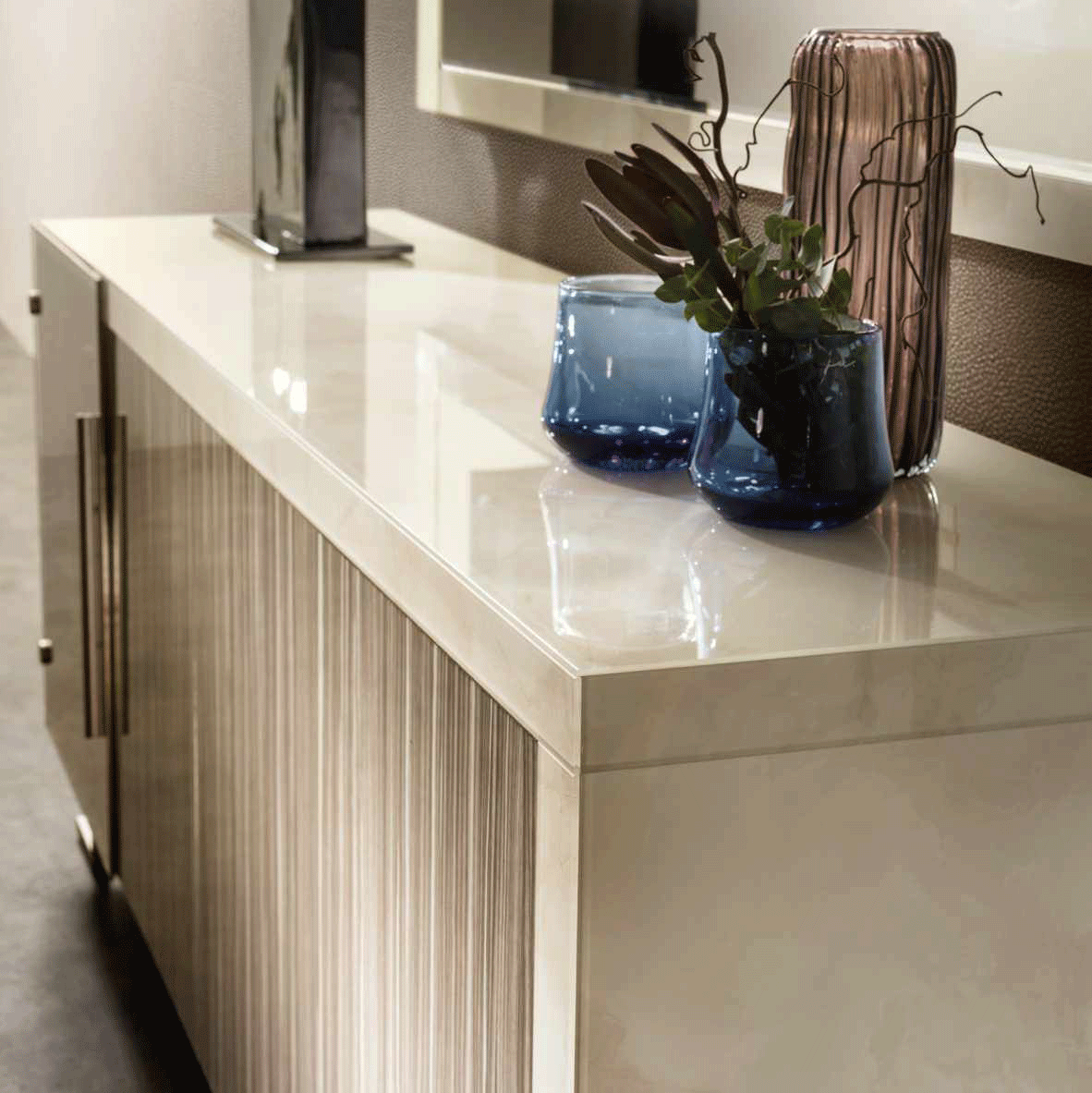 Luce Light Italian Dining Collection by Arredoclassic