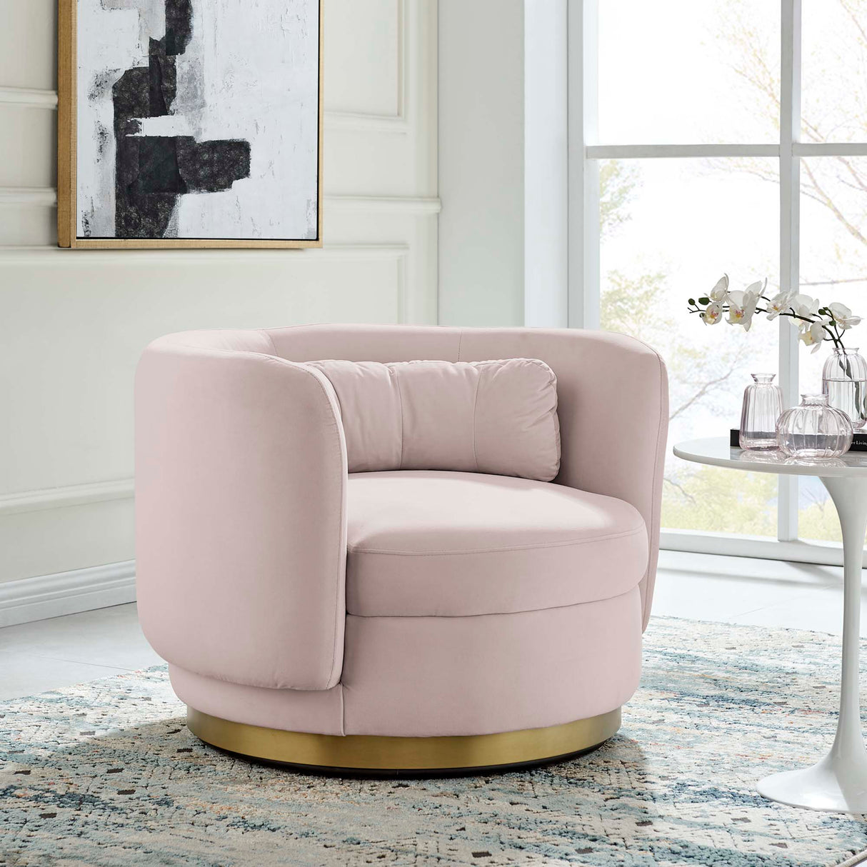 Relish Performance Velvet Swivel Chair - Glam Deco & Ergonomic Lounge Seating
