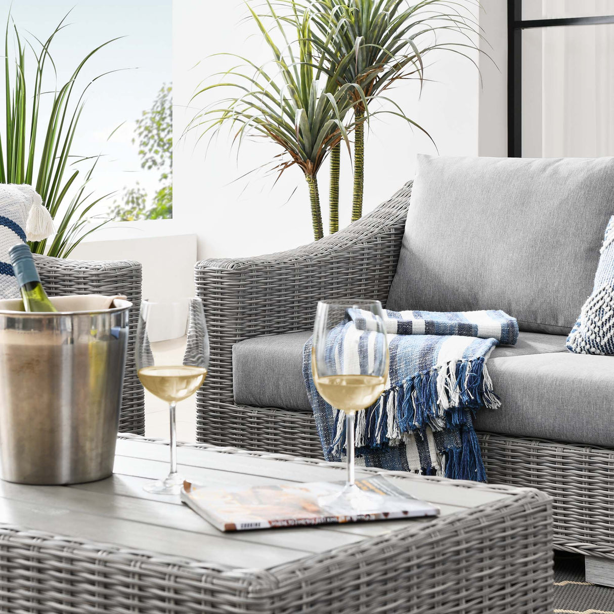 Conway 4-Piece Outdoor Patio Wicker Rattan Furniture Set - Modern Coastal & Weather-Resistant