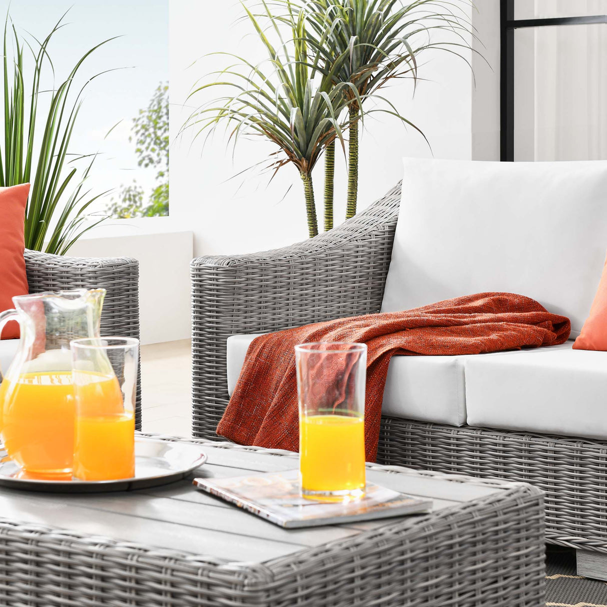 Conway 4-Piece Outdoor Patio Wicker Rattan Furniture Set - Modern Coastal & Weather-Resistant