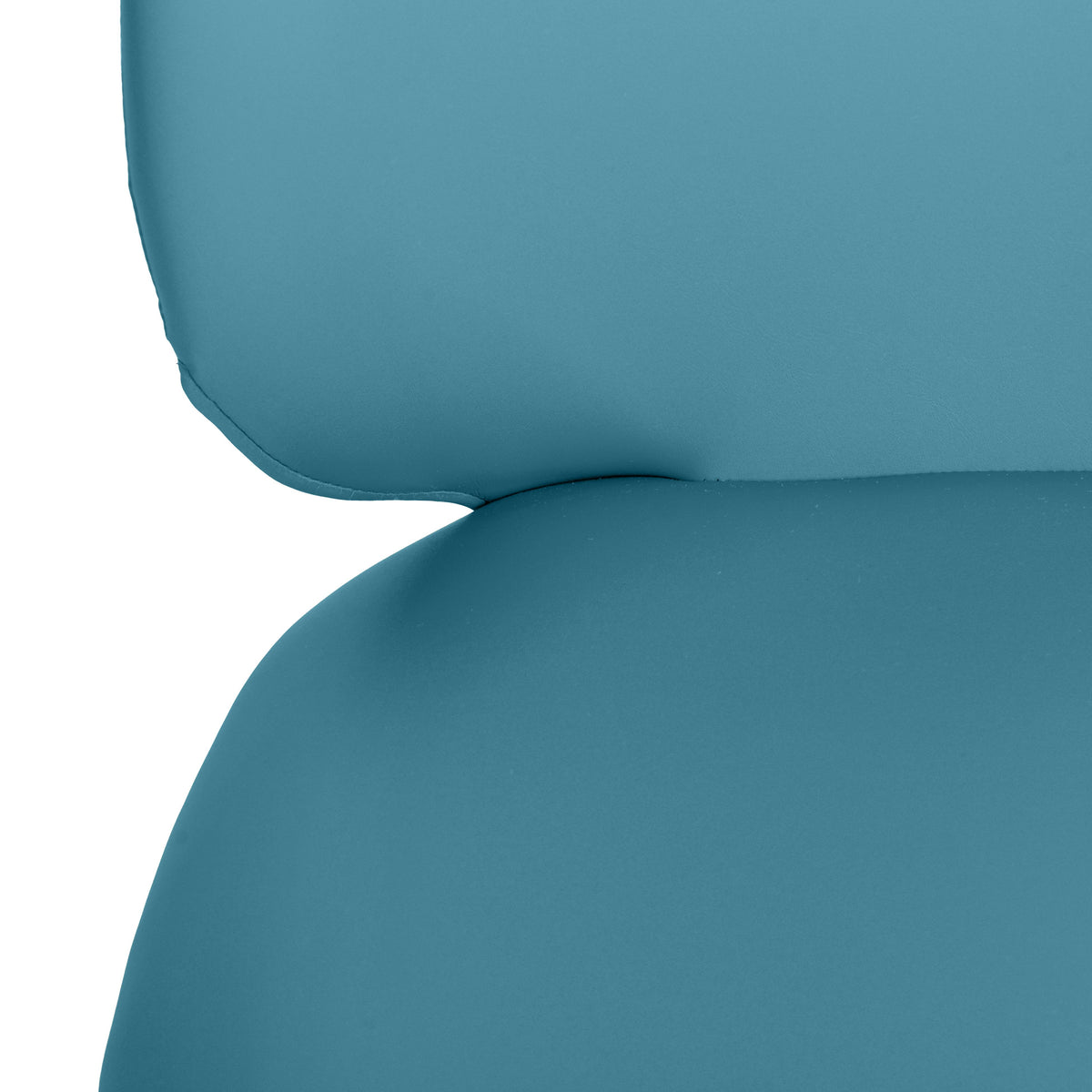 Dining arrangement featuring Lauren chairs with contemporary tableware