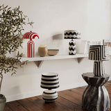 Base details and vertical striped pattern of Maiori table lamp