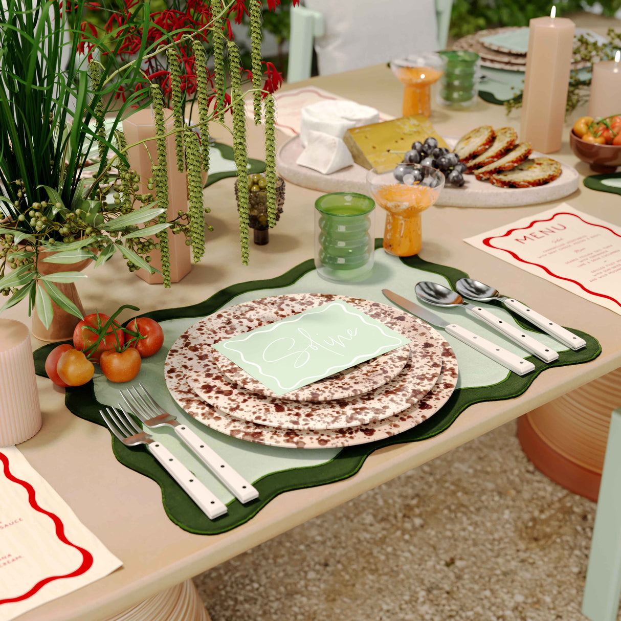 Scalloped Edge Cotton Placemat - Set of 4