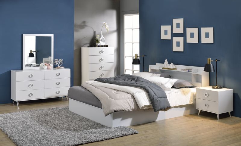Perse Queen Storage Bed & Dresser