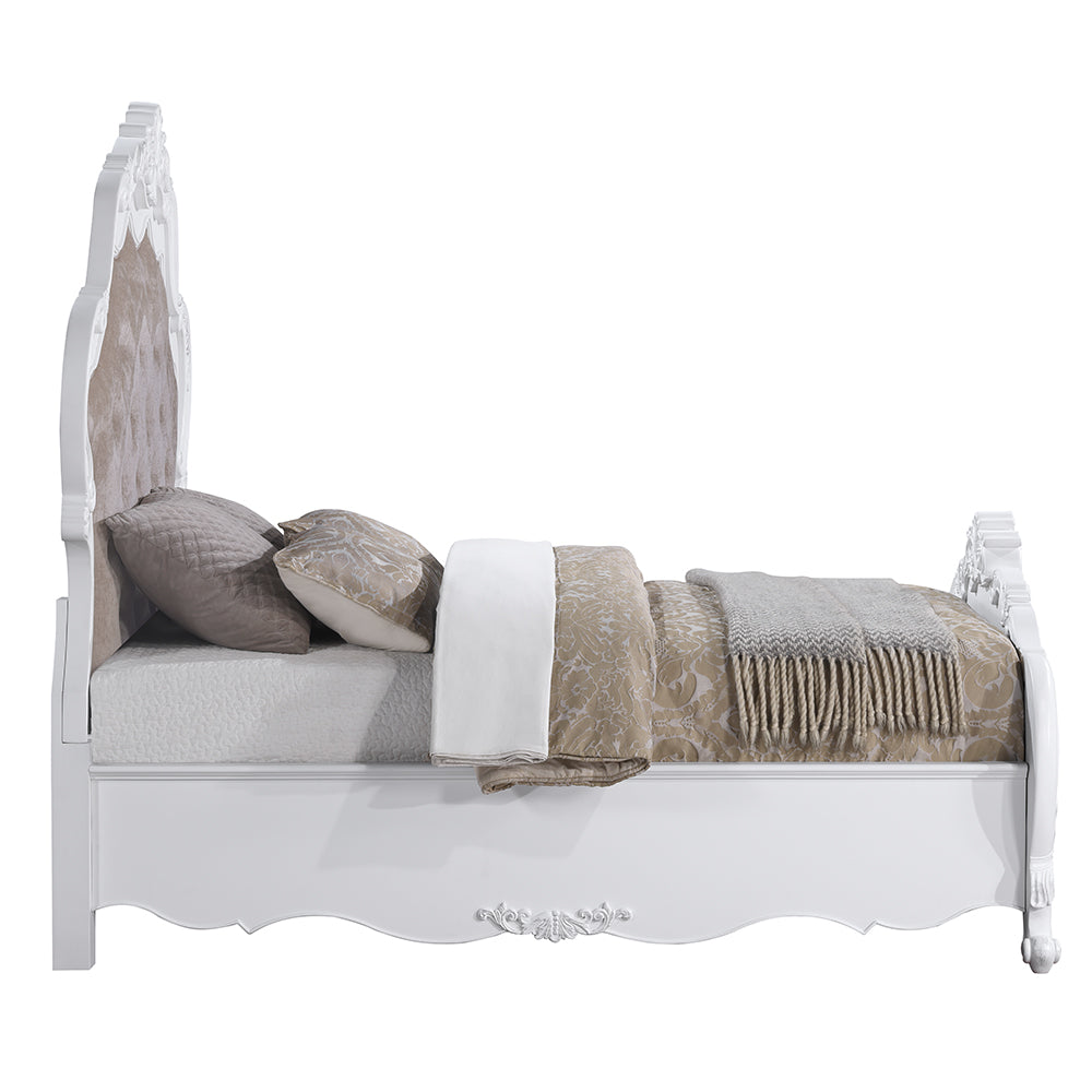 Latisha Traditional Bedroom Collection