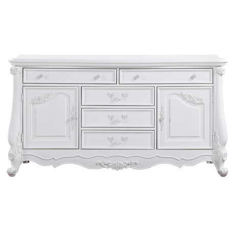 Latisha Traditional Bedroom Collection