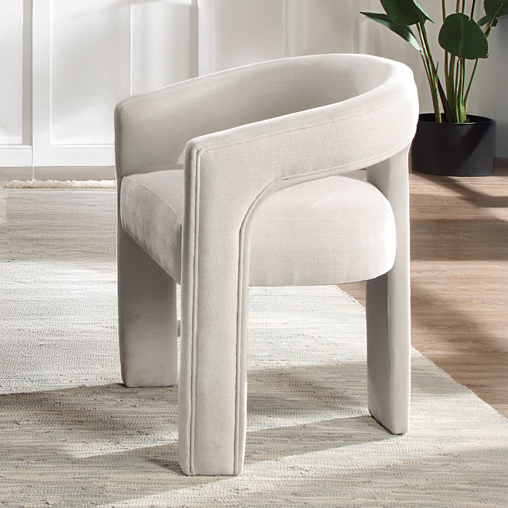 Gamarya Oval Dining Collection