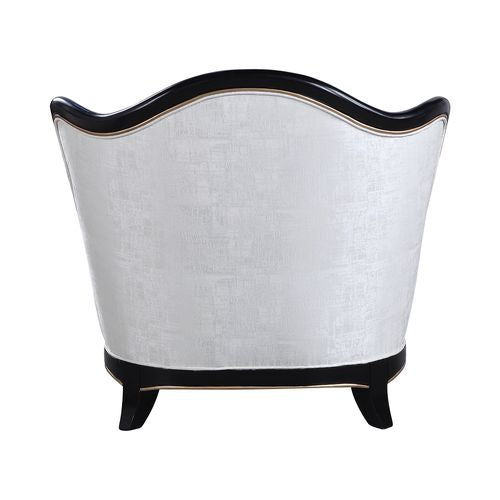 Nurmive Cabriole Living Room Collection