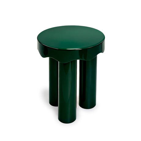 High gloss green lacquered surface and curvy edges of Casper nesting side table set